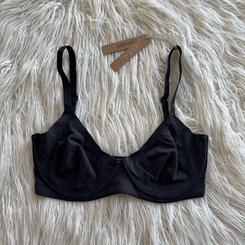 Skims Fits Everybody Unlined Demi Bra Onyx Size 32DDD